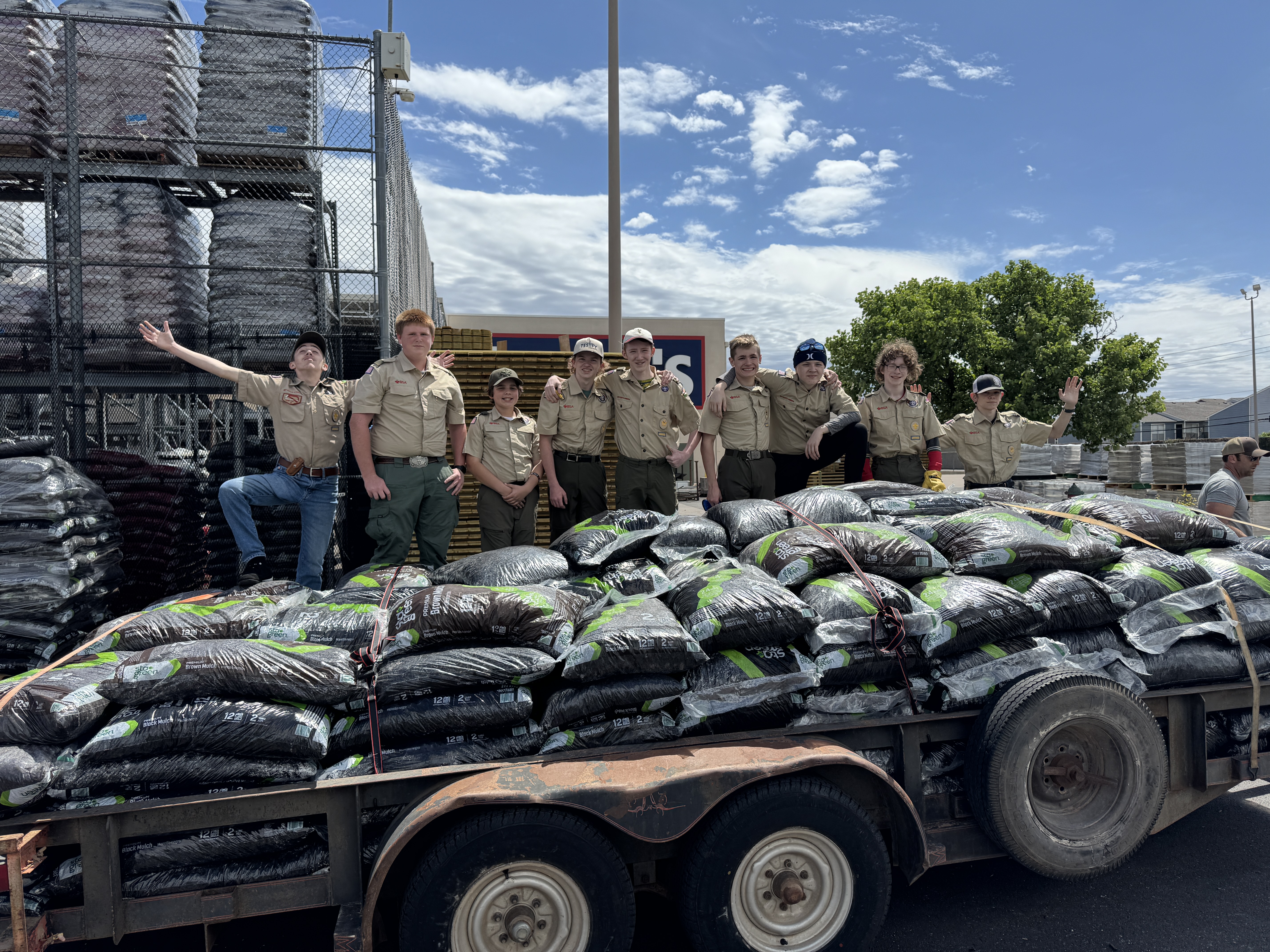 Mulch fundraiser